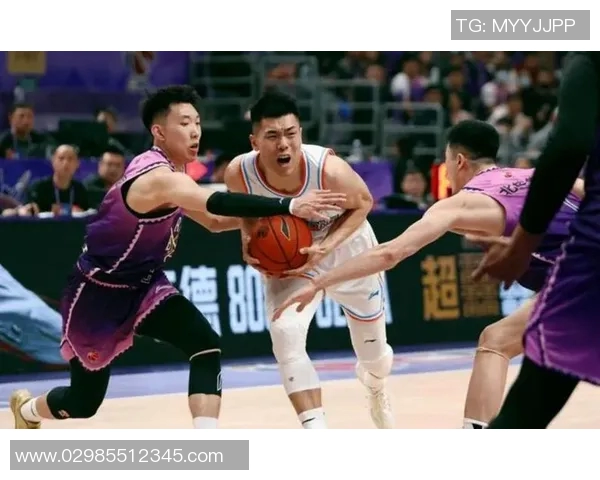 高诗岩的篮球之路：从青涩新星到赛场巨星的成长历程与挑战